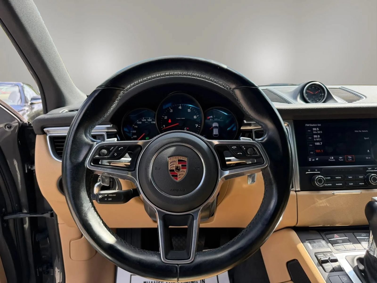 Used 2018 Porsche Macan Sport Edition AWD/4WD image 13