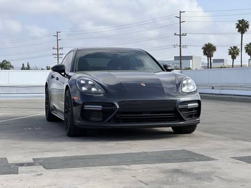 Used 2017 Porsche Panamera Turbo w/ Sport Package AWD/4WD image 3