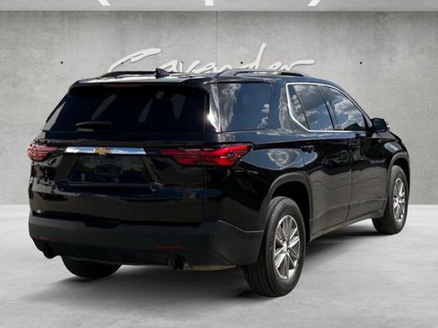 Used 2023 Chevrolet Traverse LT FWD image 16