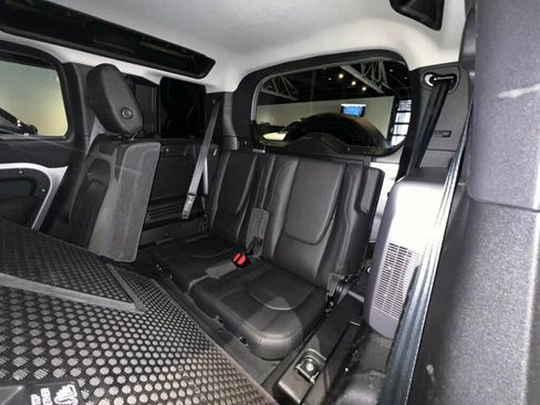 Used 2020 Land Rover Defender 110 First Edition AWD/4WD image 24
