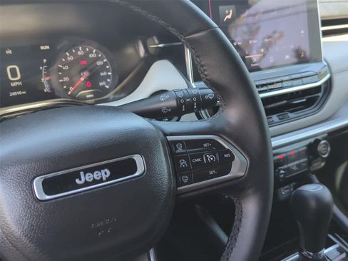 Used 2024 Jeep Compass Limited AWD/4WD image 18