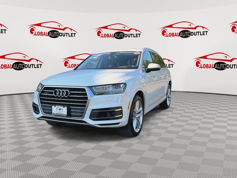 Used 2018 Audi Q7 3.0T Prestige AWD/4WD image 3
