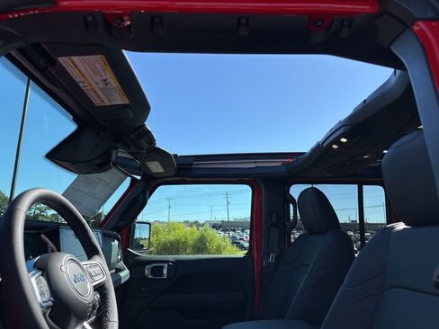 New 2026 Jeep Wrangler Sahara image 34