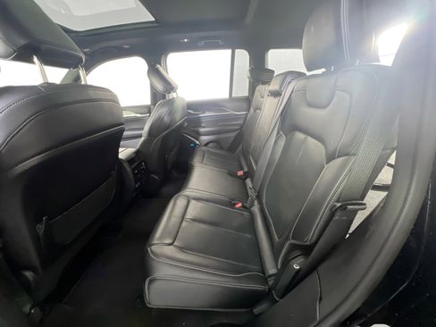 Used 2022 Jeep Grand Cherokee Overland image 26