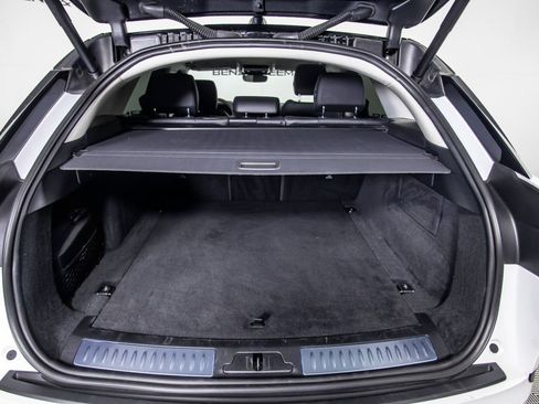 Used 2024 Land Rover Range Rover Velar S AWD/4WD image 7