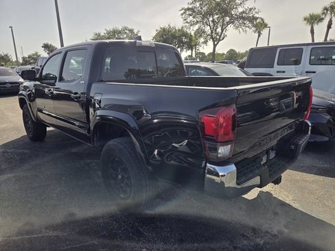 Used 2020 Toyota Tacoma SR5 RWD image 4