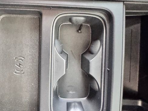 Used 2023 Land Rover Defender 110 S image 57