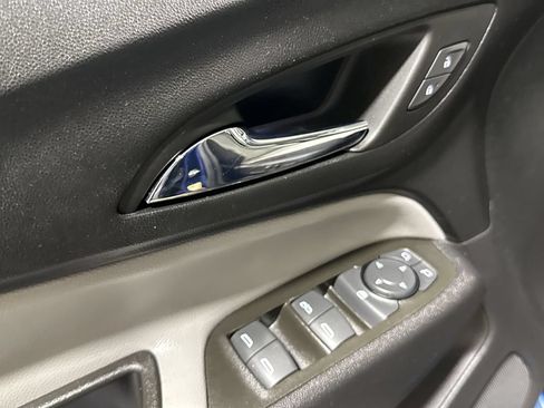 Used 2023 Chevrolet Equinox LT FWD image 20