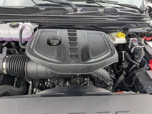Used 2025 RAM 1500 Limited AWD/4WD image 23