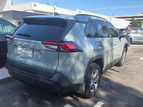 Used 2023 Toyota RAV4 XLE w/ Convenience Package FWD image 3