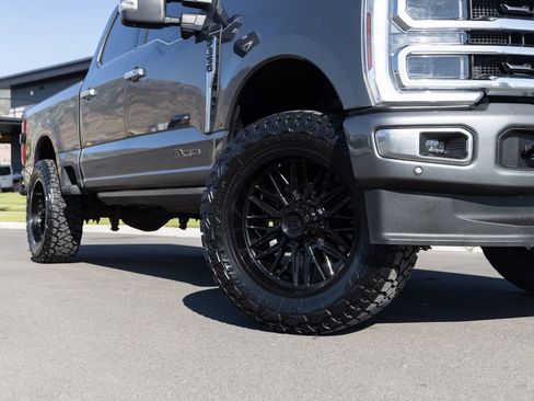 Used 2024 Ford F350 Platinum w/ FX4 Off-Road Package image 8