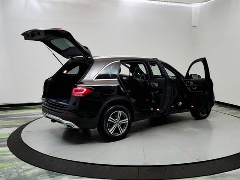 Used 2020 Mercedes-Benz GLC 300 4MATIC w/ Parking Assistance Package image 11