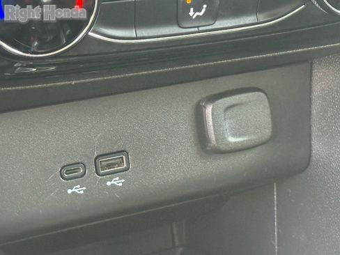 Used 2024 Buick Encore GX Sport Touring image 23