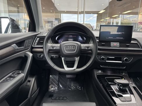 Certified 2025 Audi Q5 2.0T Premium Plus w/ Premium Plus Package image 14