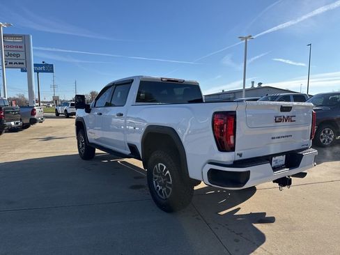 Used 2022 GMC Sierra 2500 AT4 image 5