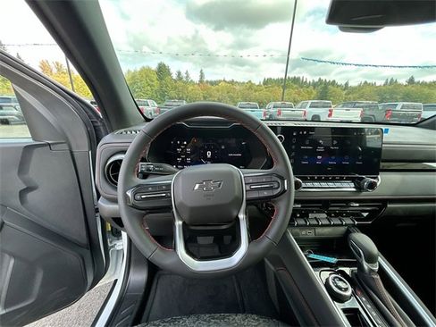 New 2025 Chevrolet Colorado Z71 w/ Technology Package image 10