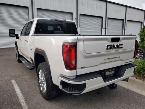 Used 2022 GMC Sierra 3500 Denali image 3
