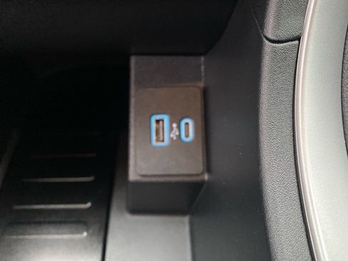 Used 2024 Ford Edge SEL w/ Convenience Package image 13