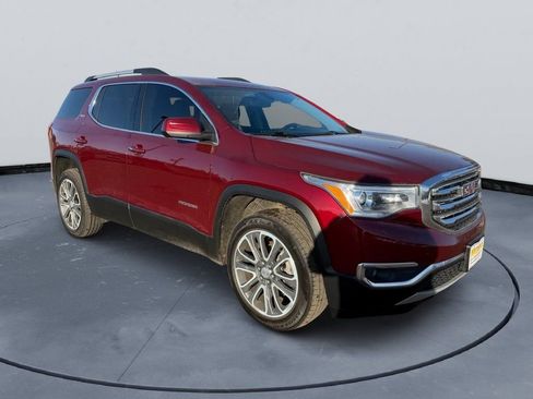 Used 2017 GMC Acadia SLE image 1