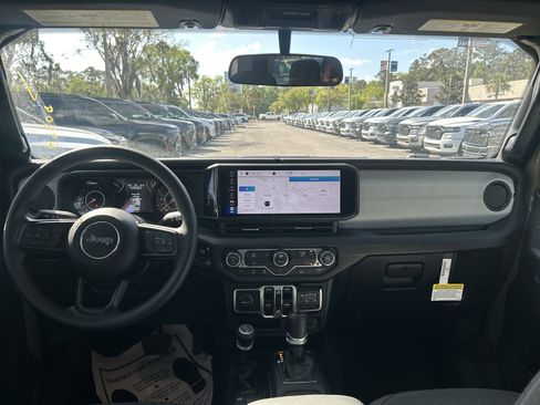 New 2026 Jeep Gladiator Sport image 31