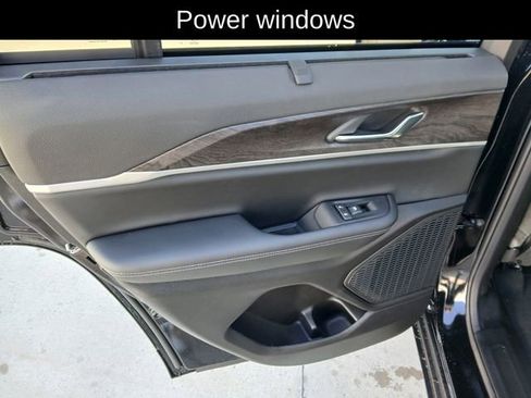 New 2025 Jeep Grand Cherokee Limited image 15