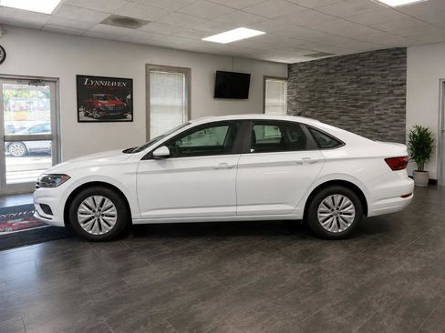Used 2019 Volkswagen Jetta S w/ Driver Assistance Package FWD image 5