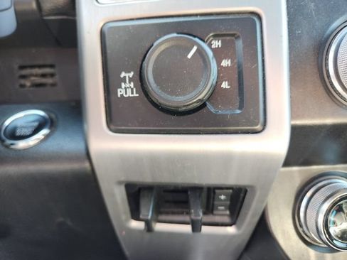 Used 2019 Ford F250 Platinum w/ Platinum Ultimate Package AWD/4WD image 29