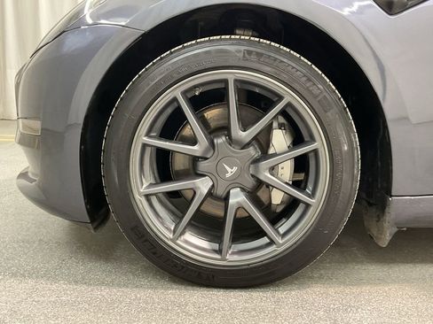 Used 2023 Tesla Model 3 Standard Range image 30