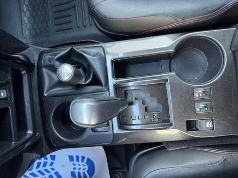 Used 2015 Toyota 4Runner Trail Premium AWD/4WD image 22