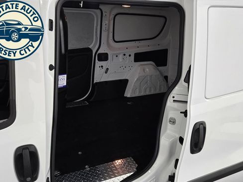 Used 2022 RAM ProMaster City Tradesman FWD image 23