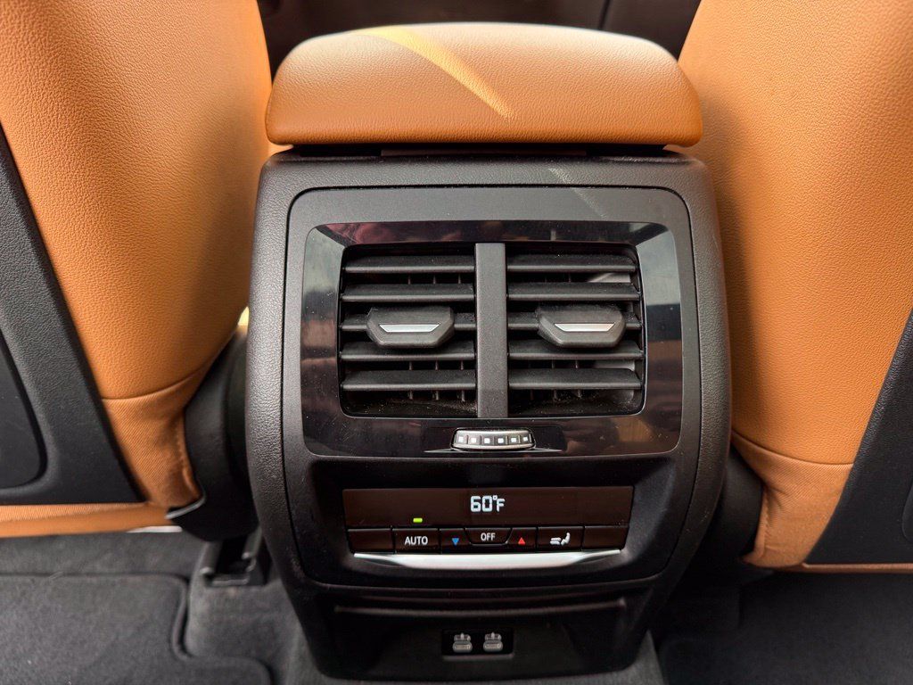 Used 2024 BMW X3 xDrive30i w/ Premium Package w/ZPA AWD/4WD image 18