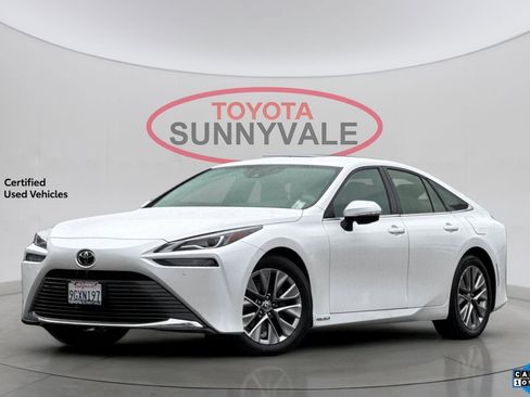 Used 2023 Toyota Mirai XLE image 1