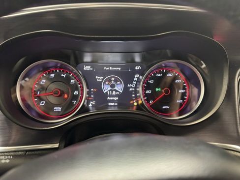 Used 2017 Dodge Charger SE w/ Popular Equipment Group image 9