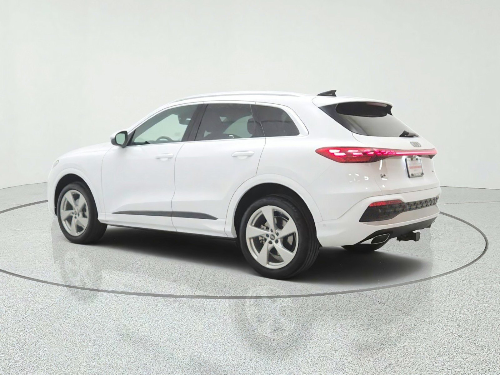 Used 2025 Audi Q5 Premium Plus w/ Premium Plus AWD/4WD image 7