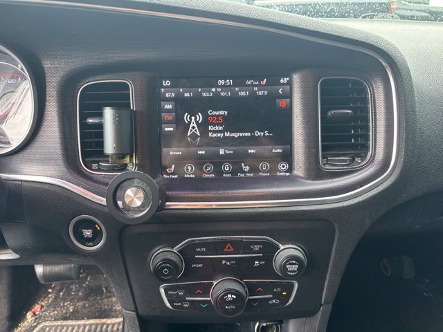 Used 2018 Dodge Charger R/T RWD image 19
