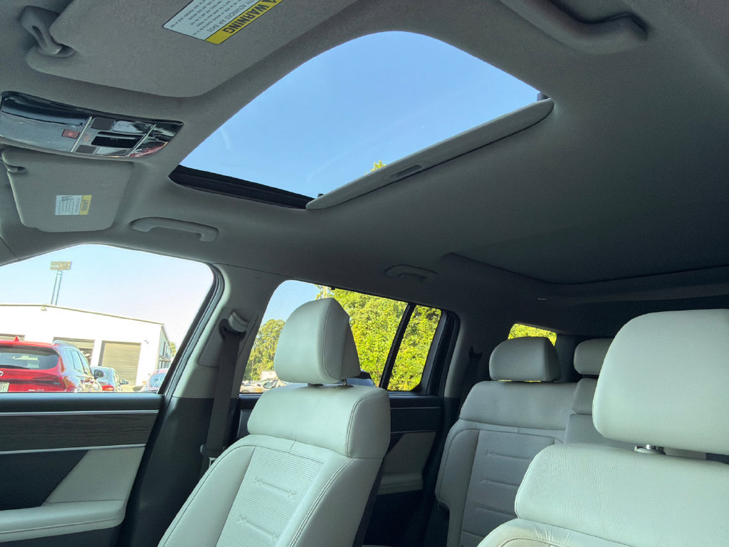 Used 2024 Hyundai Santa Fe Limited FWD image 32