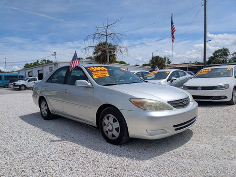 Used 2002 Toyota Camry LE image 3
