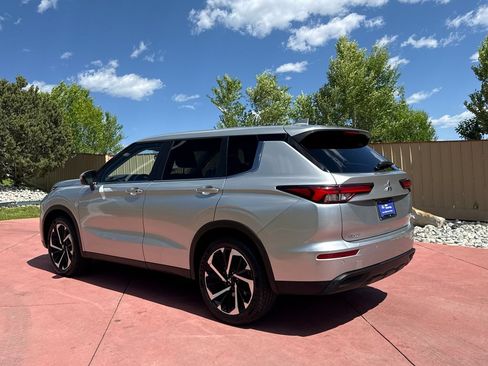 Used 2024 Mitsubishi Outlander SE AWD/4WD image 6