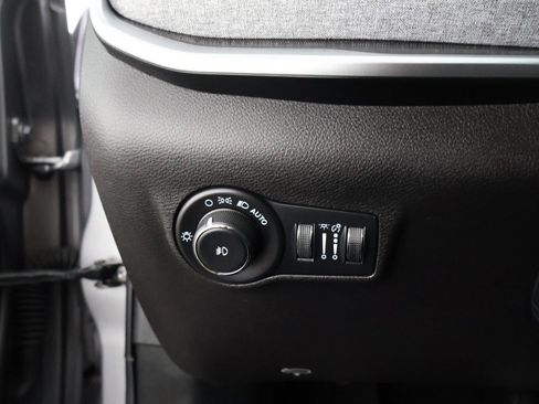 Used 2022 Jeep Compass Latitude w/ Convenience Group image 38