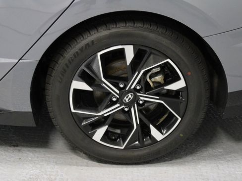 Used 2024 Hyundai Sonata SEL FWD image 18