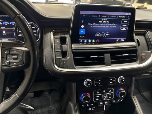 Used 2021 GMC Yukon XL SLT AWD/4WD image 20