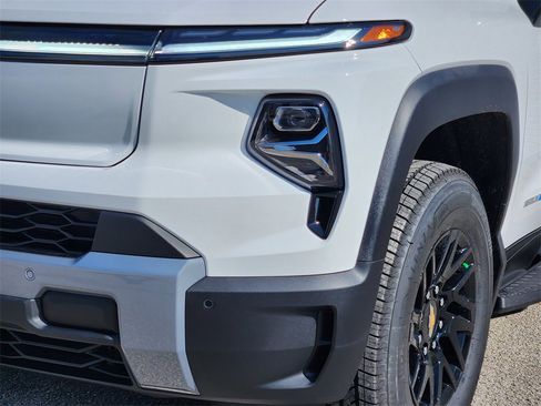 New 2026 Chevrolet Silverado EV LT image 6