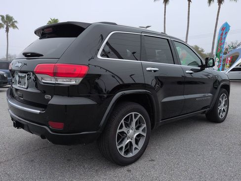 Used 2020 Jeep Grand Cherokee Overland image 4
