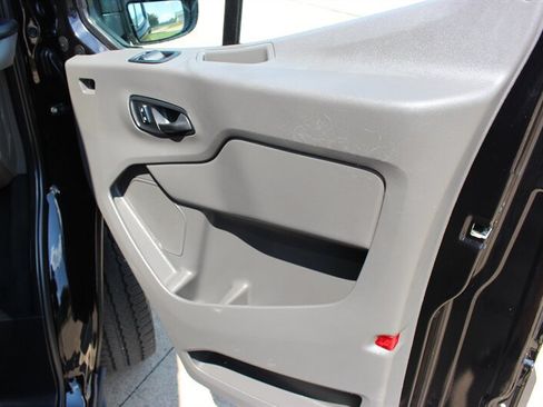 Used 2023 Ford Transit 350 XLT RWD image 23
