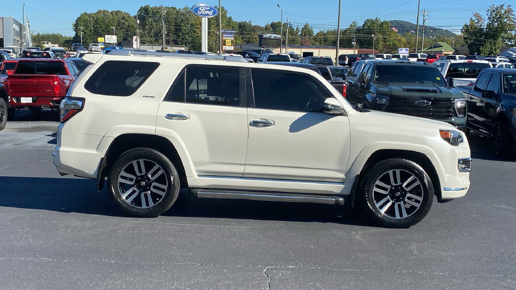 Used 2019 Toyota 4Runner Limited AWD/4WD image 4