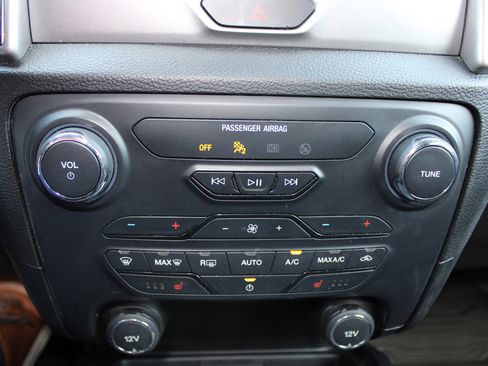 Used 2019 Ford Ranger XLT w/ Equipment Group 302A Luxury image 25