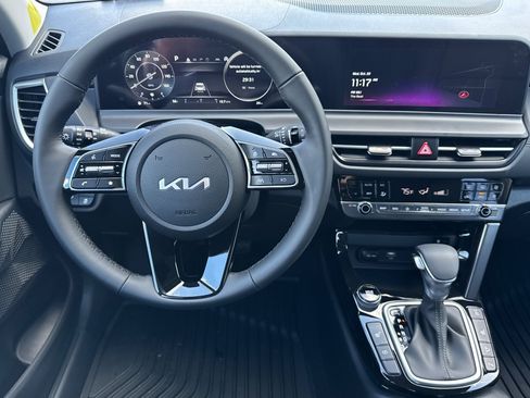 New 2026 Kia Seltos EX image 10