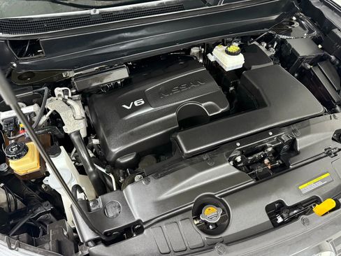 Used 2020 Nissan Pathfinder SV image 44