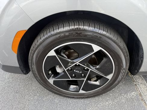 Certified 2025 Kia Soul EX FWD image 42