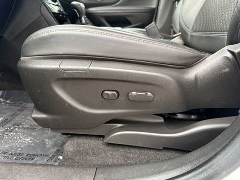 Used 2022 Buick Encore Preferred w/ Safety Package image 20